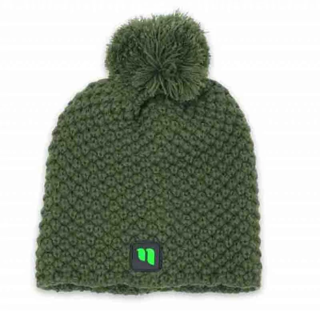 Nikl Bobble Beanie téli sapka